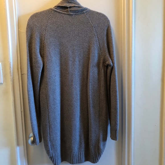 Aritzia Talula Gray Cardigan Sweater - Picture 7 of 7